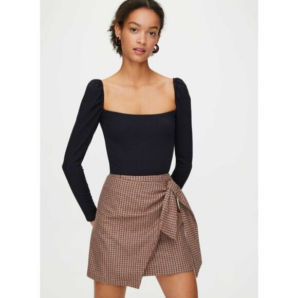 WILFRED Aritzia Wool Cashmere High Rise Wrap-Front Mini Skirt Sz 00 - Picture 2 of 9